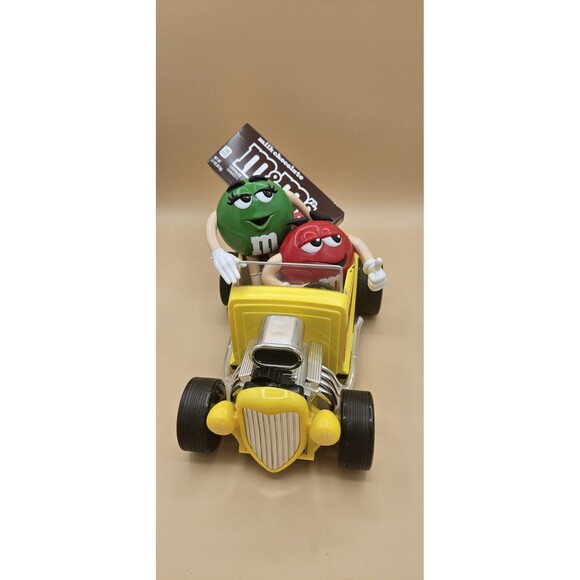 M&M'S REBEL HOT ROD CANDY DISPENSER CAR REBEL WITHOUT A CLUE YELLOW COLLECTIBLE - Picture 1 of 11